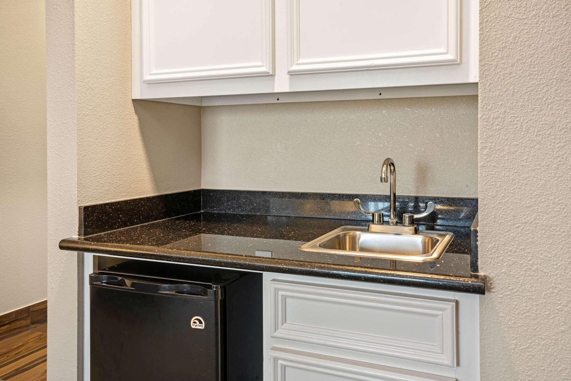 La Quinta By Wyndham Houston - Magnolia Hotel Bagian luar foto