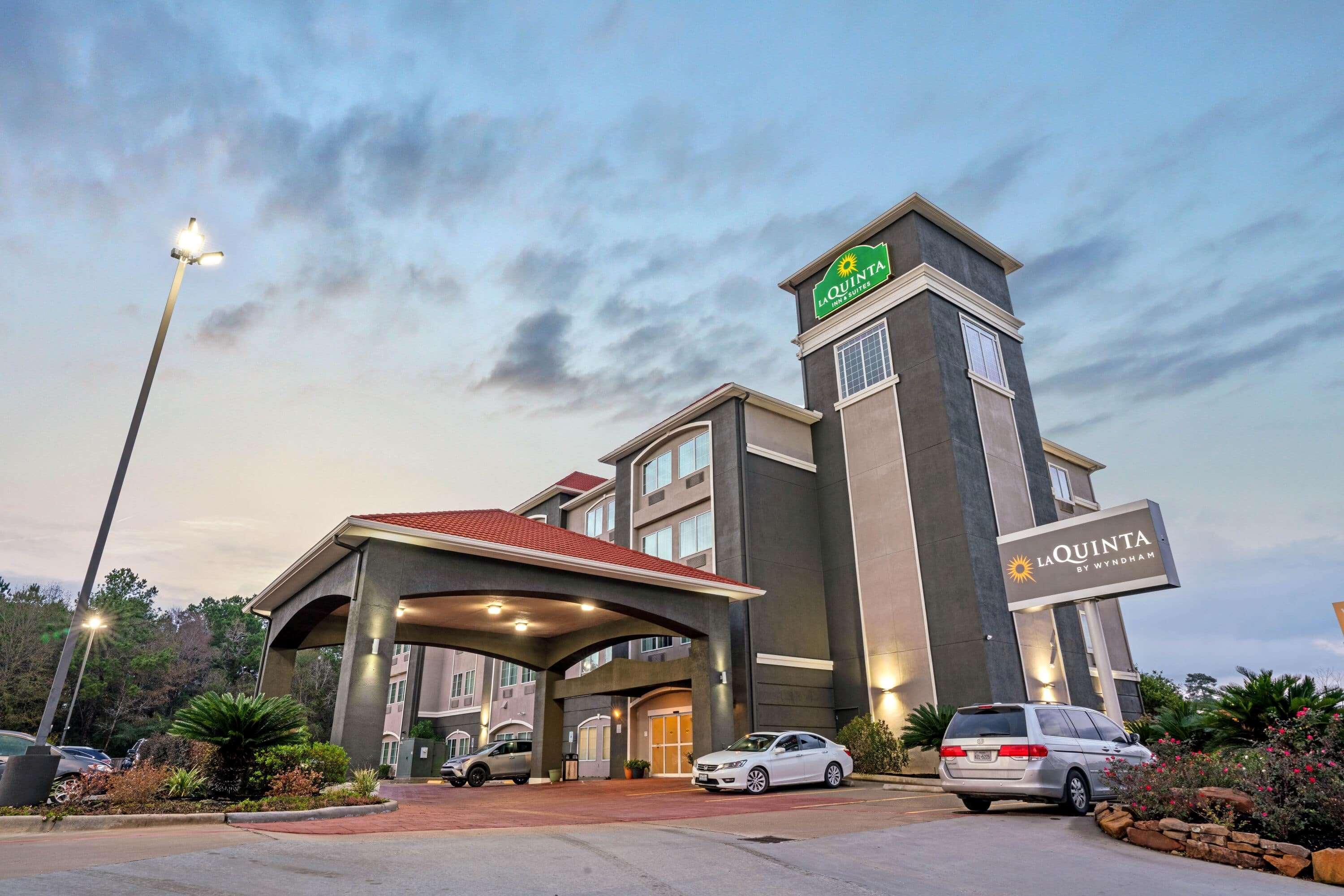 La Quinta By Wyndham Houston - Magnolia Hotel Bagian luar foto