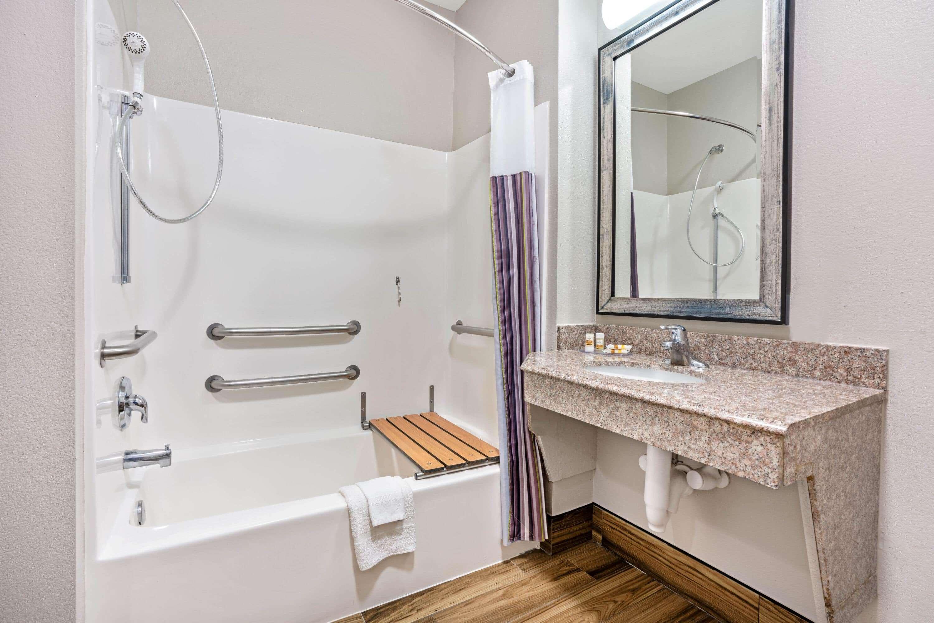 La Quinta By Wyndham Houston - Magnolia Hotel Bagian luar foto